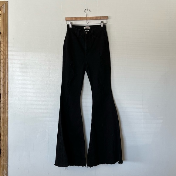 VIBRANT MIU Distressed Flare Bottom Jeans - Picture 1 of 6